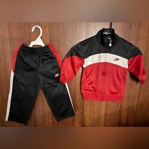 EUC Nike Black and Red Athletic Set